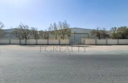 Warehouse - Studio - 2 Bathrooms for rent in Industrial Area - Industrial Area - Doha