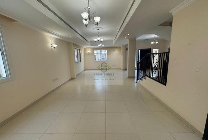 57728613 - Property Image 2