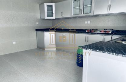 Apartment - 7+ Bedrooms - 7+ Bathrooms for rent in Ammar Bin Yasser Street - Al Aziziyah - Doha