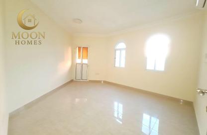 Apartment - 2 Bedrooms - 2 Bathrooms for rent in Al Mansoura - Al Mansoura - Doha