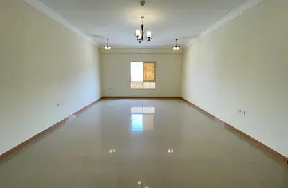Apartment - 3 Bedrooms - 3 Bathrooms for rent in Al Mansoura - Al Mansoura - Doha