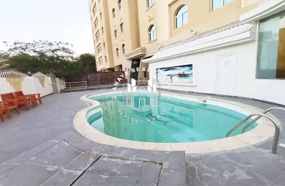 Apartment - 2 Bedrooms - 3 Bathrooms for rent in Al Sadd Road - Al Sadd - Doha