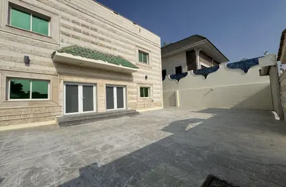 فيلا - 6 غرف نوم - 6 حمامات للايجار في شارع الوعب - الوعب - الدوحة