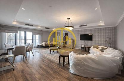 Apartment - 2 Bedrooms - 3 Bathrooms for rent in Two Porto Arabia - Porto Arabia - The Pearl Island - Doha