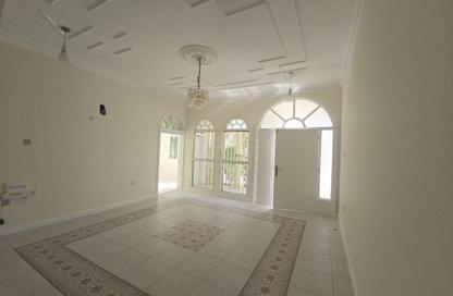 Compound - 3 Bedrooms - 3 Bathrooms for rent in Al Hadara Street - Al Thumama - Doha