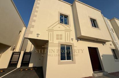 Compound - 5 Bedrooms - 6 Bathrooms for rent in Al Kheesa - Al Kheesa - Umm Salal Mohammed