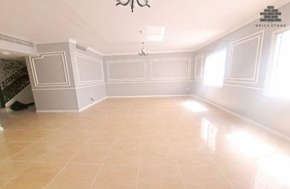 Duplex - 3 Bedrooms - 3 Bathrooms for rent in Al Sadd Road - Al Sadd - Doha