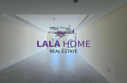 Apartment - 1 Bedroom - 2 Bathrooms for sale in Crystal Residence - Gewan Island - The Pearl Island - Doha
