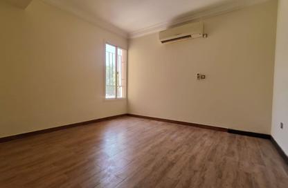 Apartment - 2 Bedrooms - 2 Bathrooms for rent in Al Jazeera Street - Fereej Bin Mahmoud North - Fereej Bin Mahmoud - Doha