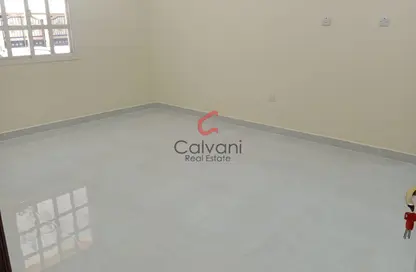 Apartment - 2 Bedrooms - 2 Bathrooms for rent in Al Mansoura - Al Mansoura - Doha