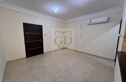 Apartment - Studio - 1 Bathroom for rent in Old Airport Road - Old Airport Road - Doha Apartment - Studio - 1 Bathroom for rent in Old Airport Road - Old Airport Road - Doha
