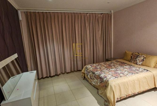 983239 - Property Image 2