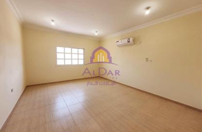 Apartment - 3 Bedrooms - 2 Bathrooms for rent in Madinat Khalifa South - Madinat Khalifa - Doha