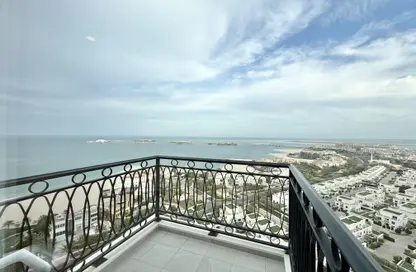 Apartment - 2 Bedrooms - 4 Bathrooms for rent in Floresta Gardens - Floresta Gardens - The Pearl Island - Doha