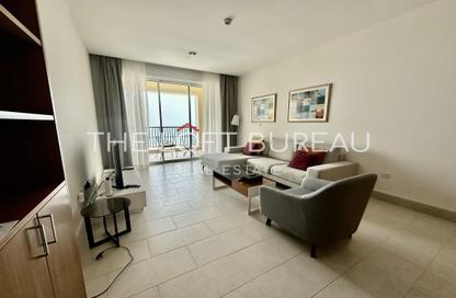 Apartment - 2 Bedrooms - 2 Bathrooms for rent in Viva Central - Viva Bahriyah - The Pearl Island - Doha