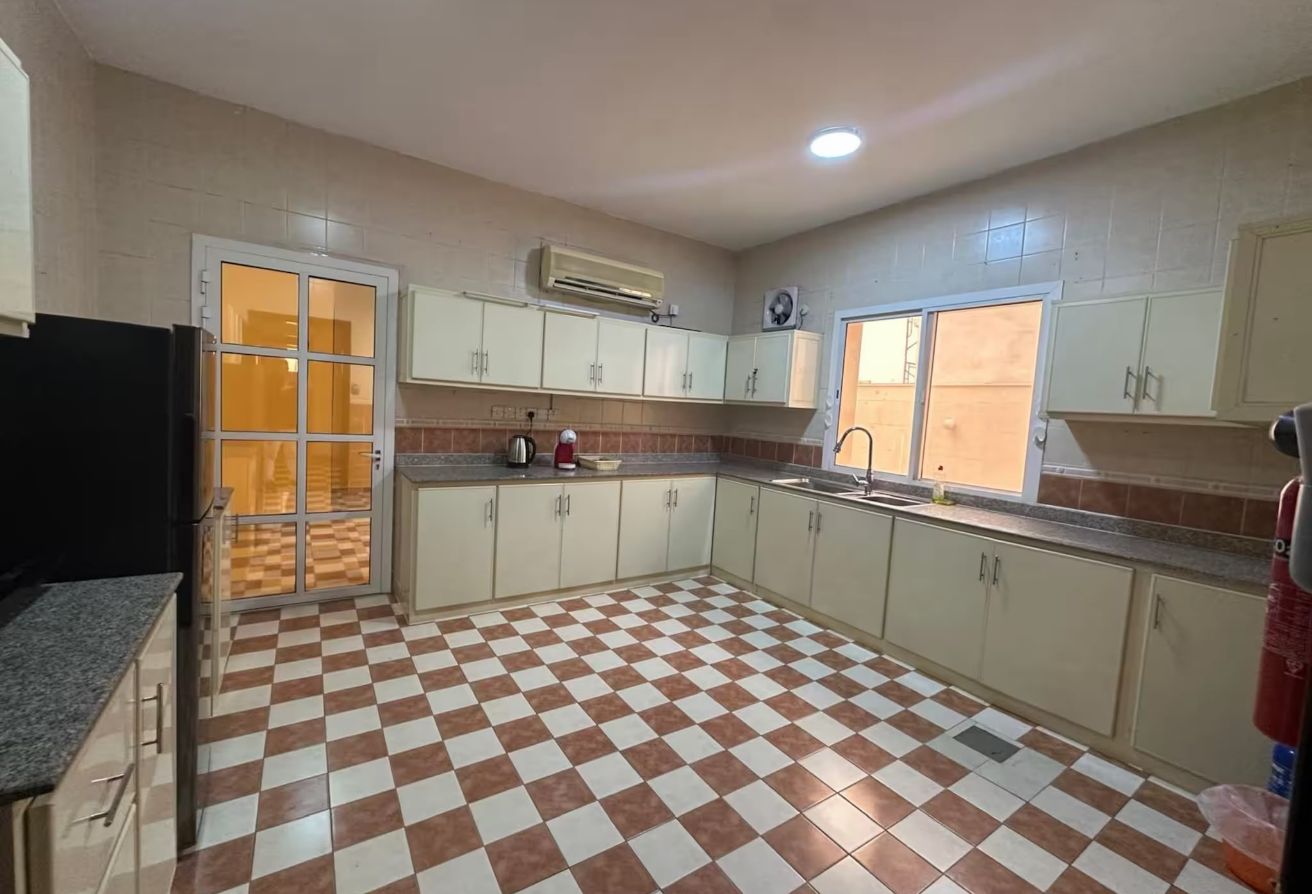 Luxury 6BR Villa | Private Pool| Standalone|600sqm thumbnail 11