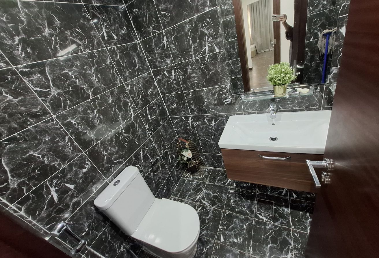 Luxury 2BR | Fully Furnished | 145 SQM | QAR 6,000 thumbnail 7