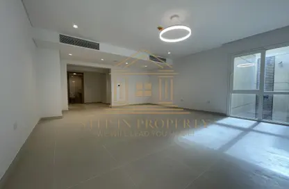 Apartment - 2 Bedrooms - 3 Bathrooms for rent in Al Salam Tower - Corniche Road - Corniche Road - Doha