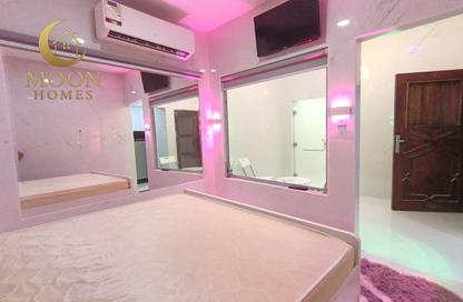 Apartment - Studio - 1 Bathroom for rent in Umm Ghuwailina 4 - Umm Ghuwailina - Doha