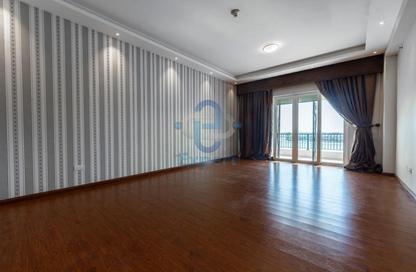 Apartment - 1 Bedroom - 2 Bathrooms for sale in Viva East - Viva Bahriyah - The Pearl Island - Doha