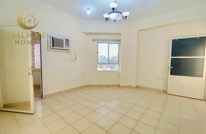 Apartment - 2 Bedrooms - 2 Bathrooms for rent in Umm Ghwailina Comm - Umm Ghuwalina - Umm Ghuwailina - Doha Apartment - 2 Bedrooms - 2 Bathrooms for rent in Umm Ghwailina Comm - Umm Ghuwalina - Umm Ghuwailina - Doha
