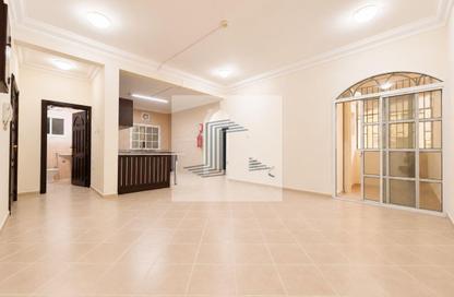 Apartment - 2 Bedrooms - 3 Bathrooms for rent in Tadmur Street - Old Airport Road - Doha Apartment - 2 Bedrooms - 3 Bathrooms for rent in Tadmur Street - Old Airport Road - Doha