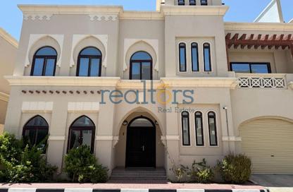 مجمع سكني - 4 غرف نوم - 5 حمامات للايجار في اللقطة - اللقطة - الدوحة