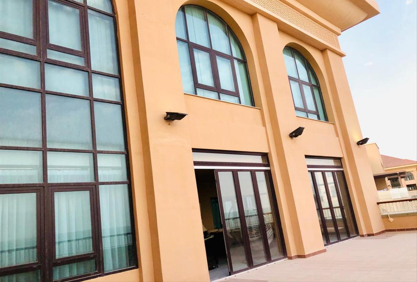 Luxury 5BR Penthouse with Full Sea View |The Pearl