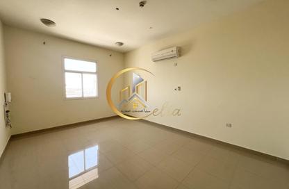 Apartment - 2 Bedrooms - 2 Bathrooms for rent in Al Mansoura - Al Mansoura - Doha Apartment - 2 Bedrooms - 2 Bathrooms for rent in Al Mansoura - Al Mansoura - Doha