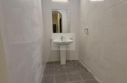 Apartment - 3 Bedrooms - 2 Bathrooms for rent in Anas Street - Fereej Bin Mahmoud North - Fereej Bin Mahmoud - Doha Apartment - 3 Bedrooms - 2 Bathrooms for rent in Anas Street - Fereej Bin Mahmoud North - Fereej Bin Mahmoud - Doha