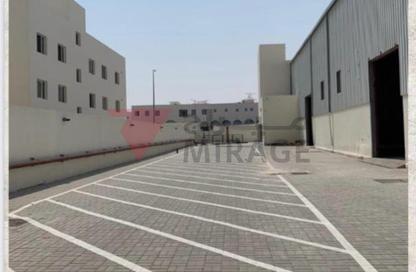 Warehouse - Studio for sale in East Industrial Street - Birkat Al Awamer - Al Wakra