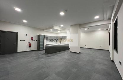 Apartment - 2 Bedrooms - 3 Bathrooms for rent in Al Sadd Road - Al Sadd - Doha