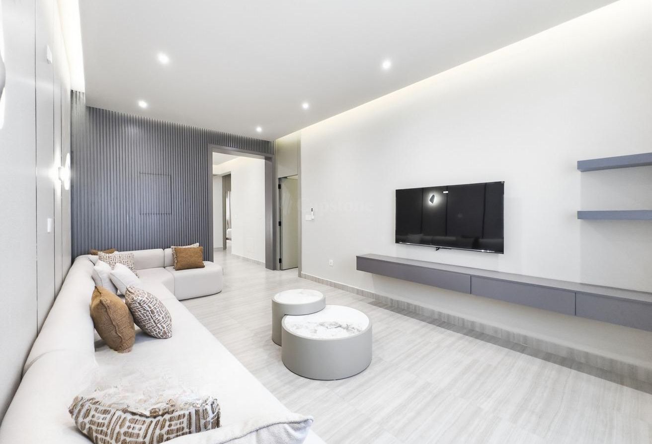 LUXURIOUS 5 BHK VILLA FOR SALE IN IZGHAWA thumbnail 11