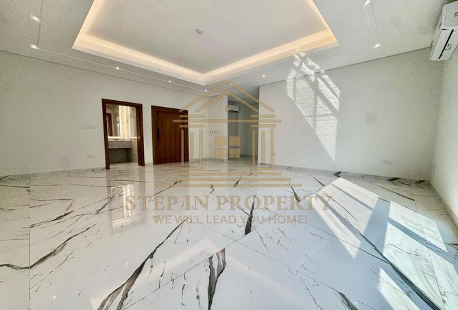 1006027 - Property Image 3