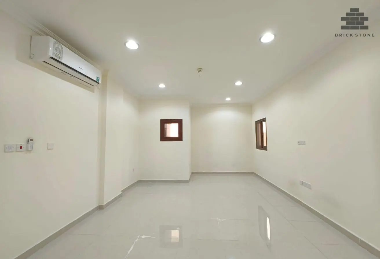 61278146 - Property Main Image
