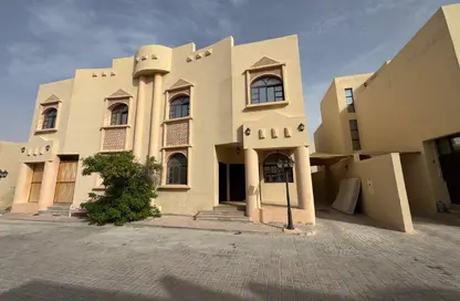 Villa - 5 Bedrooms - 5 Bathrooms for rent in Al Sakhama - Doha