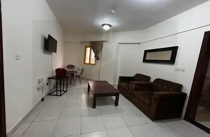 شقة - غرفة نوم - 1 حمام للايجار في ام غوالينا تجارية - ام غويلينا - أم غويلينا - الدوحة