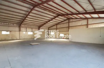 Warehouse - Studio - 7+ Bathrooms for rent in Industrial Area 4 - Industrial Area - Industrial Area - Doha