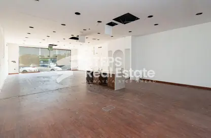 Shop - Studio - 1 Bathroom for rent in Salwa Commercial Building - Salwa Road - Doha
