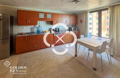 Apartment - 2 Bedrooms - 3 Bathrooms for rent in West Porto Drive - Porto Arabia - The Pearl Island - Doha