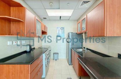 Apartment - 2 Bedrooms - 2 Bathrooms for rent in Zig Zag Tower A - Zig Zag Towers - West Bay - Doha