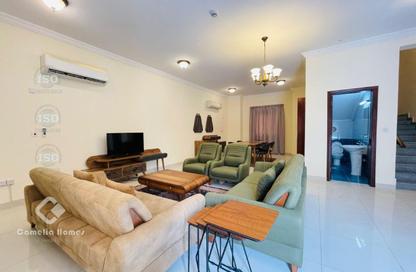 Compound - 4 Bedrooms - 5 Bathrooms for rent in Mesaimeer Road - Abu Hamour - Doha