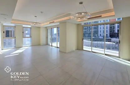 Apartment - 3 Bedrooms - 5 Bathrooms for rent in Crystal Residence - Gewan Island - The Pearl Island - Doha