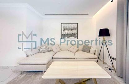 Apartment - 1 Bedroom - 2 Bathrooms for sale in East Porto Drive - Porto Arabia - The Pearl Island - Doha Apartment - 1 Bedroom - 2 Bathrooms for sale in East Porto Drive - Porto Arabia - The Pearl Island - Doha