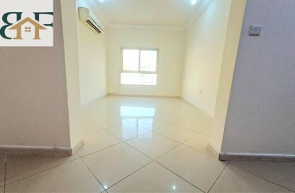Apartment - 1 Bedroom - 1 Bathroom for rent in Umm Ghwailina Comm - Umm Ghuwalina - Umm Ghuwailina - Doha