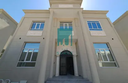 فيلا - 5 غرف نوم - 7 حمامات للايجار في 871 شارع - جنوب الدحيل - الدحيل - الدوحة