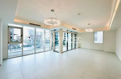 Apartment - 2 Bedrooms - 4 Bathrooms for rent in Crystal Residence - Gewan Island - The Pearl Island - Doha