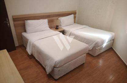 Apartment - 2 Bedrooms - 2 Bathrooms for rent in Al Mansoura - Al Mansoura - Doha