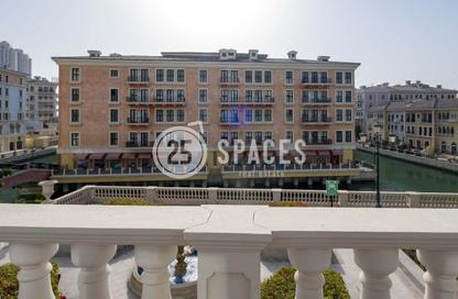 Apartment - 3 Bedrooms - 4 Bathrooms for rent in Carnaval - Qanat Quartier - The Pearl Island - Doha Apartment - 3 Bedrooms - 4 Bathrooms for rent in Carnaval - Qanat Quartier - The Pearl Island - Doha