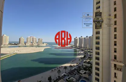 شقة - 2 غرف نوم - 3 حمامات للايجار في فيفا غرب - فيفا بحرية - جزيرة اللؤلؤة - الدوحة